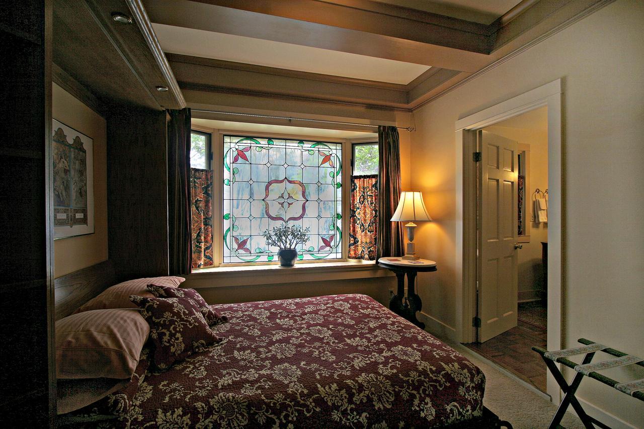 Kangaroo House Bed & Breakfast Eastsound Exterior photo