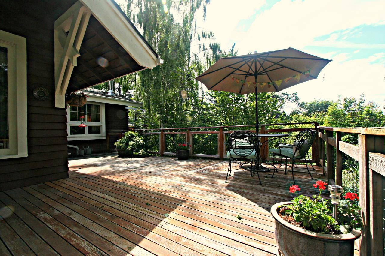 Kangaroo House Bed & Breakfast Eastsound Exterior photo